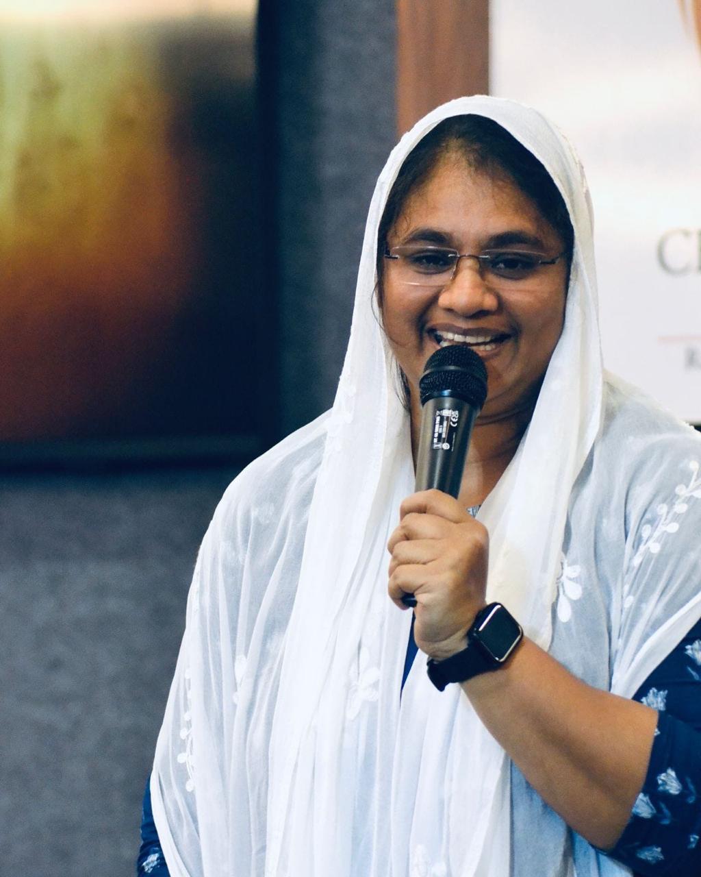 Sis. Smitha Samuel speaking at a Fireland gathering